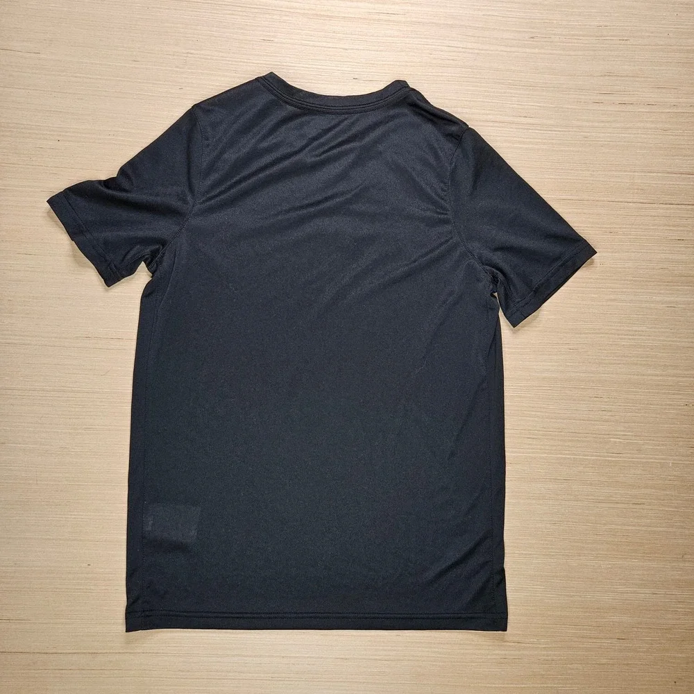 Nike T-Shirt‎ Kids L Black Swoosh Dri-Fit AR5307-011 Athletic Graphic